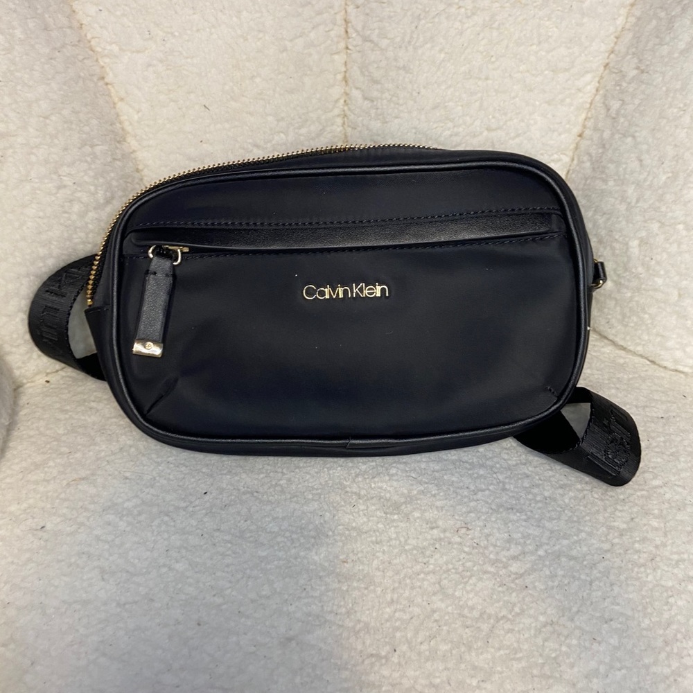 Calvin Klein woman fanny pack